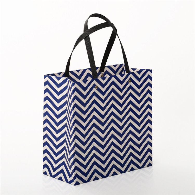 Samll Printed Paper Bags Custom Logo , Paper Gift Bags With Eyelet Paper Handle